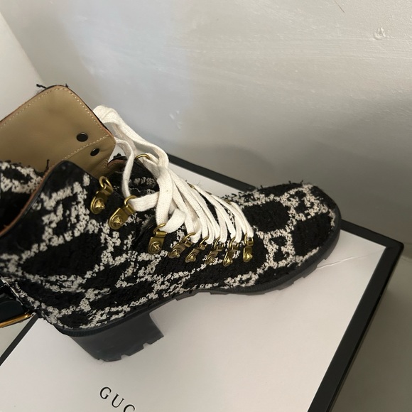 Size 11 Gucci boots - Picture 3 of 4